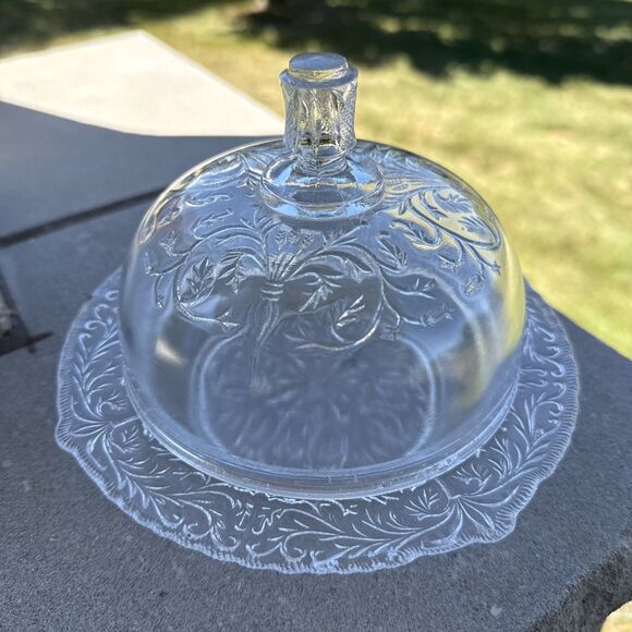 Vtg Round Dish Lid Covered Clear Glass Dome Cheese Butter 7in Butter Sandwich - Picture 1 of 3